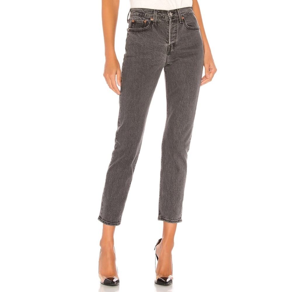 Levi’s Wedgie Icon Fit Jean in Bite My Dust Size 26